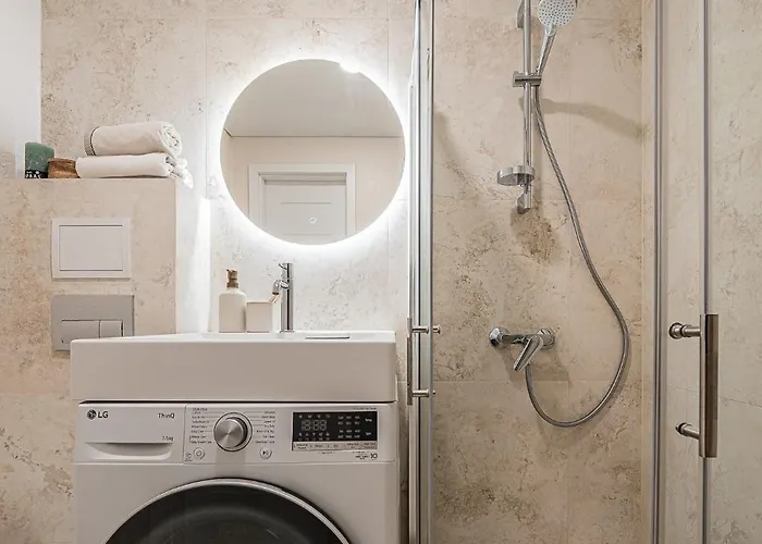 Apartamento Good Location Near The Old Town - Station - Airport - Self Check In *