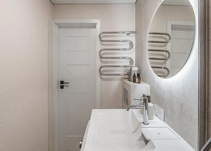 Apartamento Good Location Near The Old Town - Station - Airport - Self Check In *