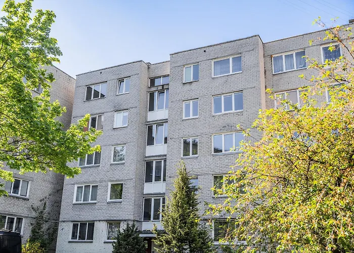 Good Location Near The Old Town - Station - Airport - Self Check In Appartement *